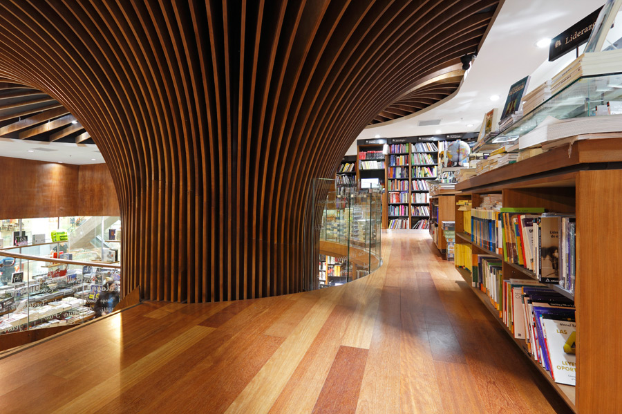 © Grupo Arquitectos