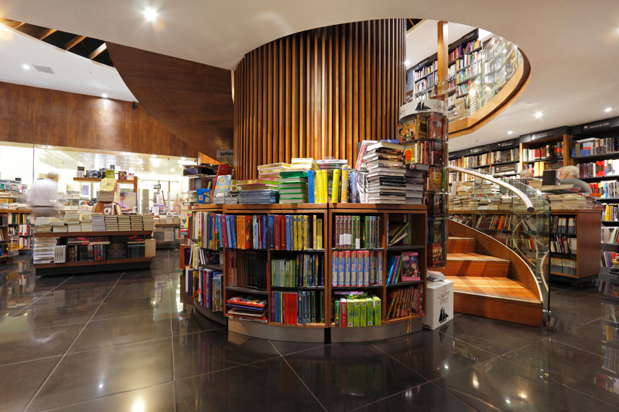 © Grupo Arquitectos