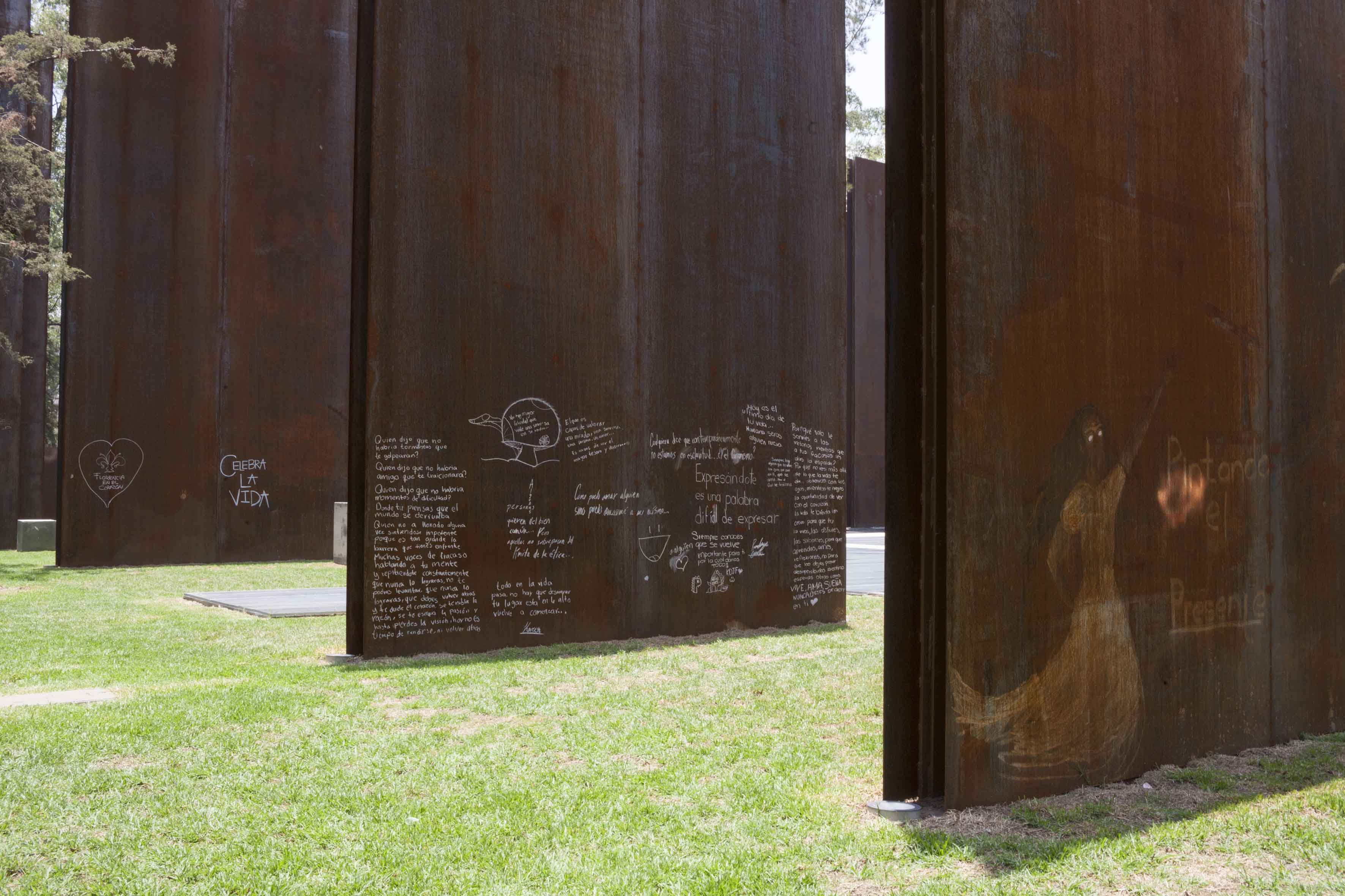 Idea 763589: MEMORIAL TO VICTIMS OF VIOLENCE IN MEXICO by Gaeta ...