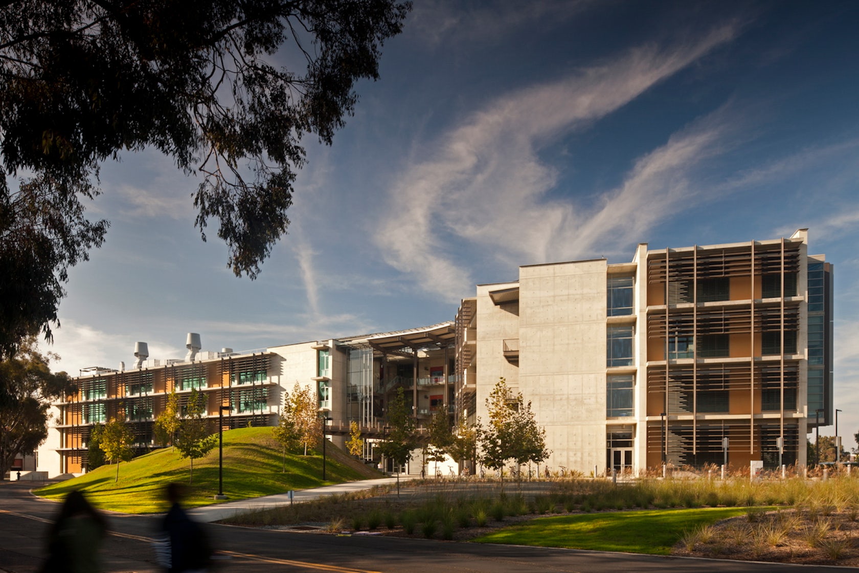 UCSD Structural and Materials Engineering Building by The Miller Hull