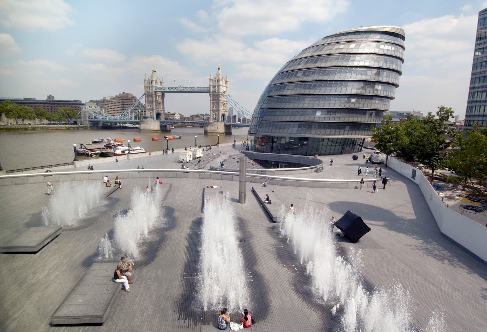 © Foster + Partners