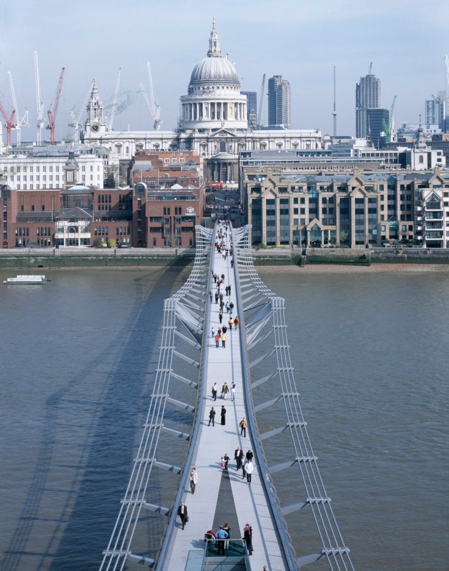 © Foster + Partners