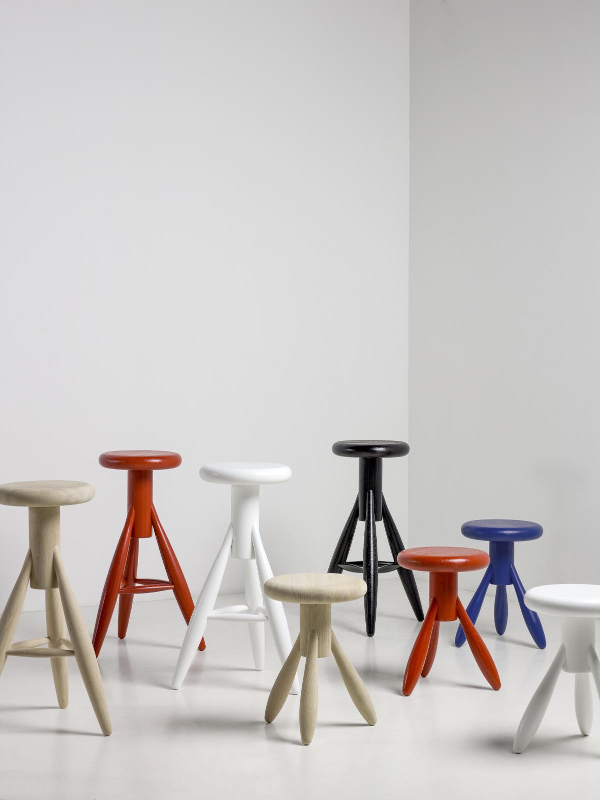 EA001 "Rocket" Stool