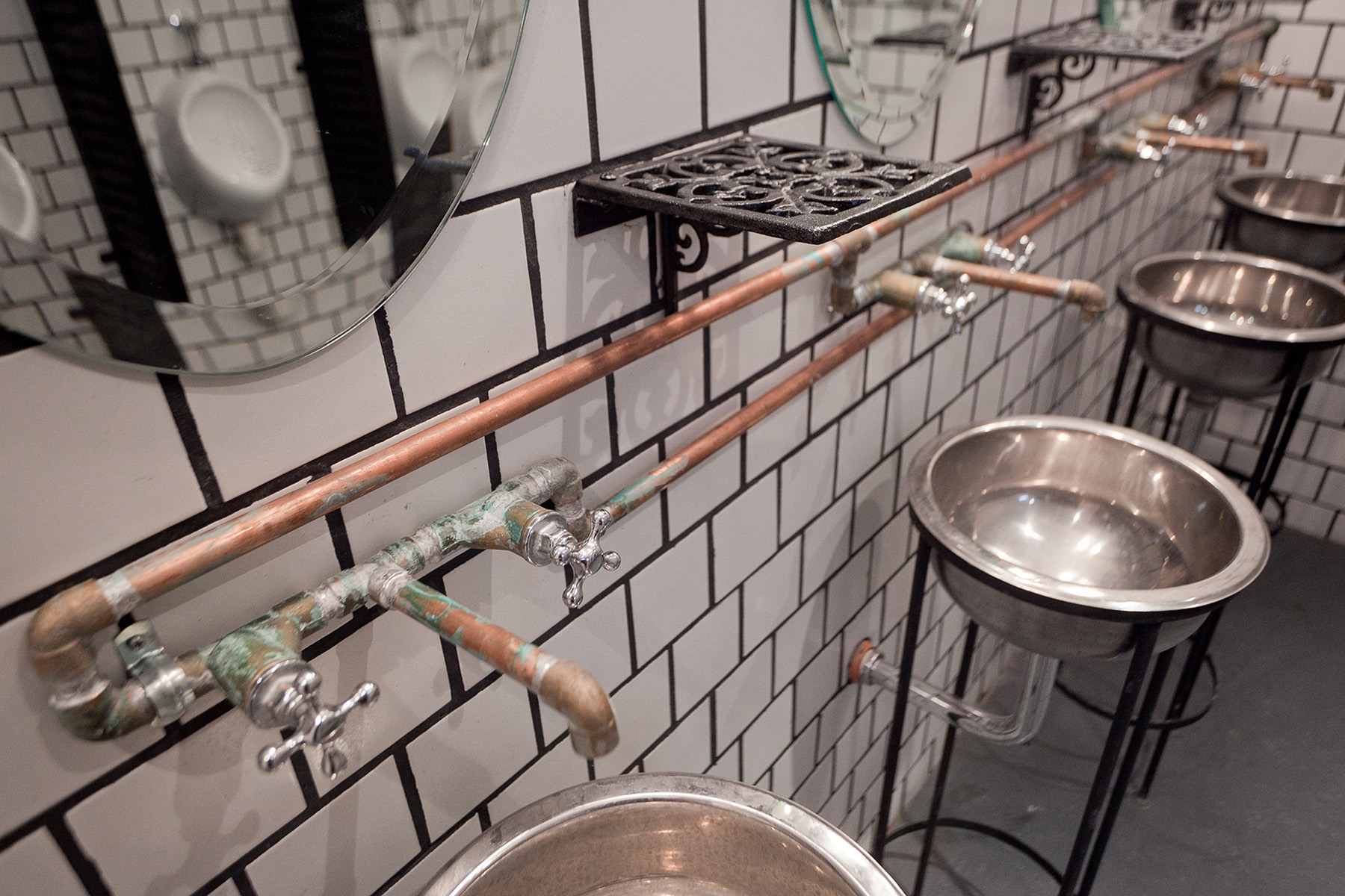 Victoria Brown Bar & Restaurant by Hitzig Militello arquitectos ...