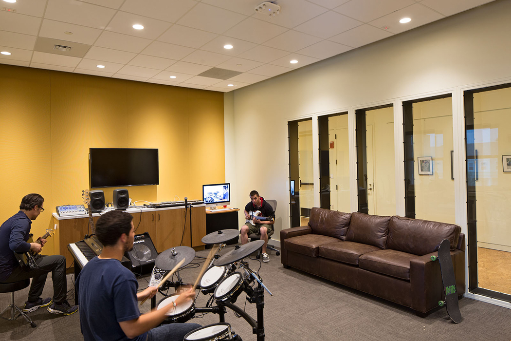 USO Family Center, Fort Belvoir by STUDIOS Architecture Architizer