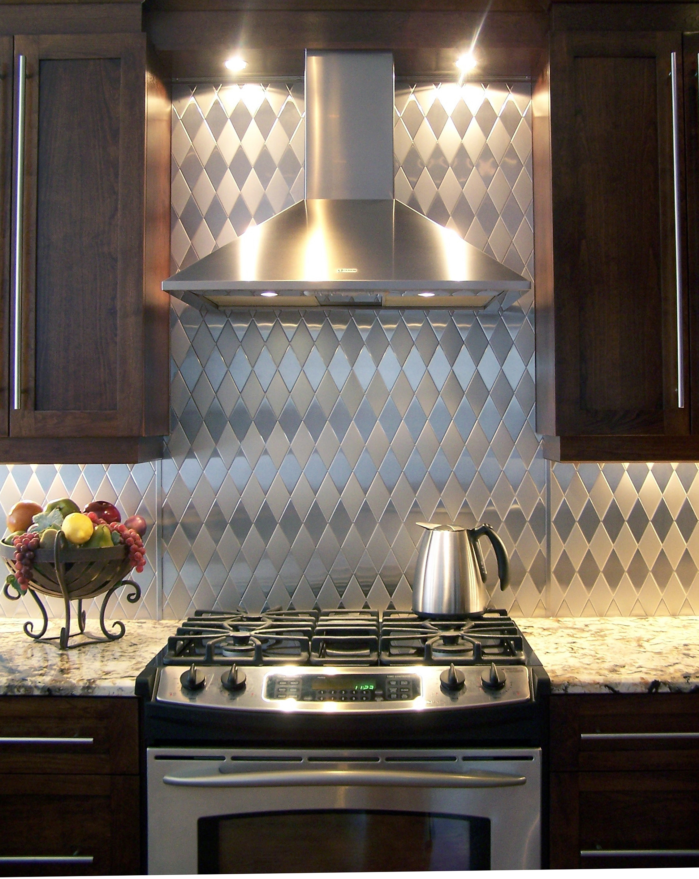 Commercial & Residential Kitchens and Dining