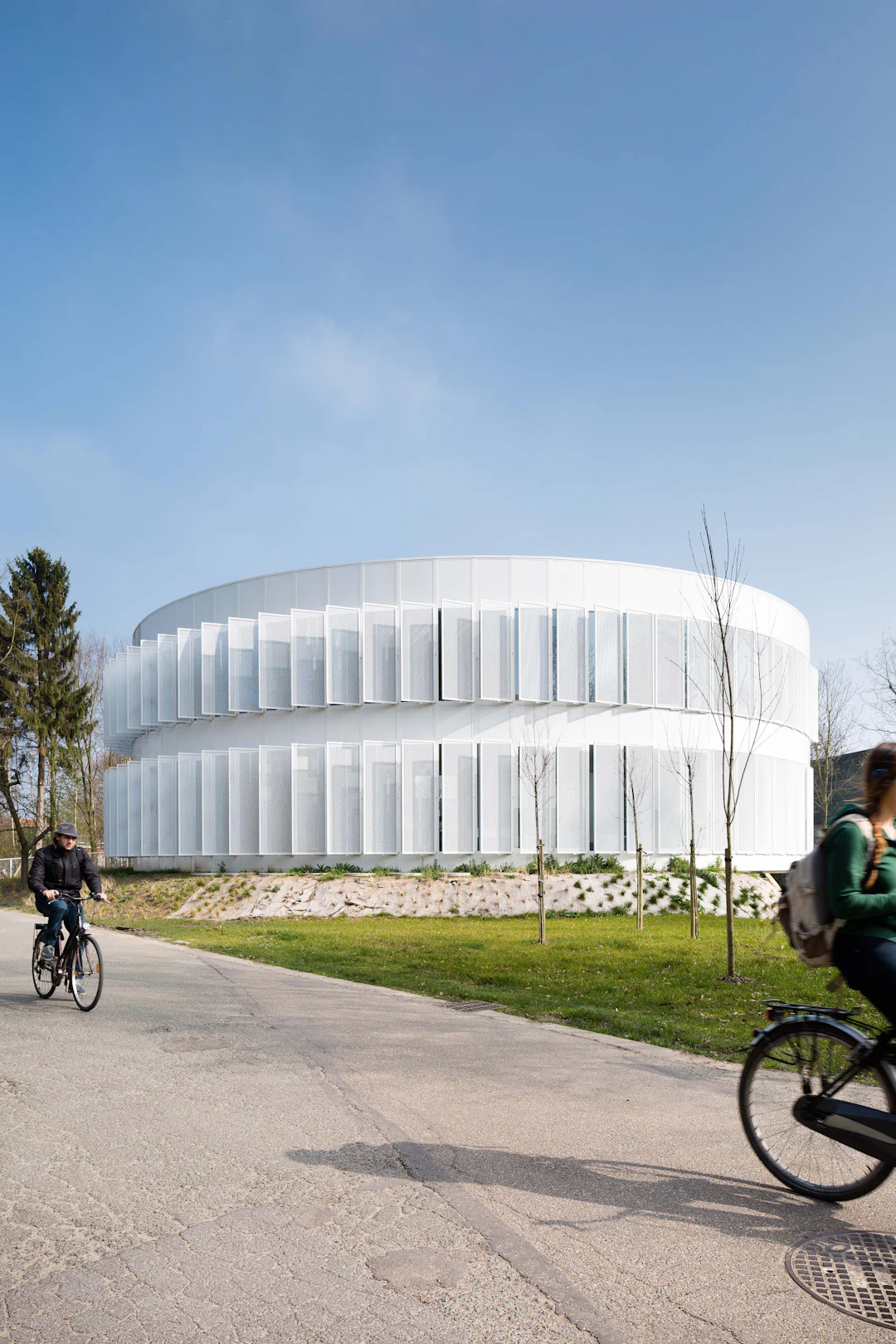 Fast Forward: 12 Field Houses Designed to Maximize Performance ...