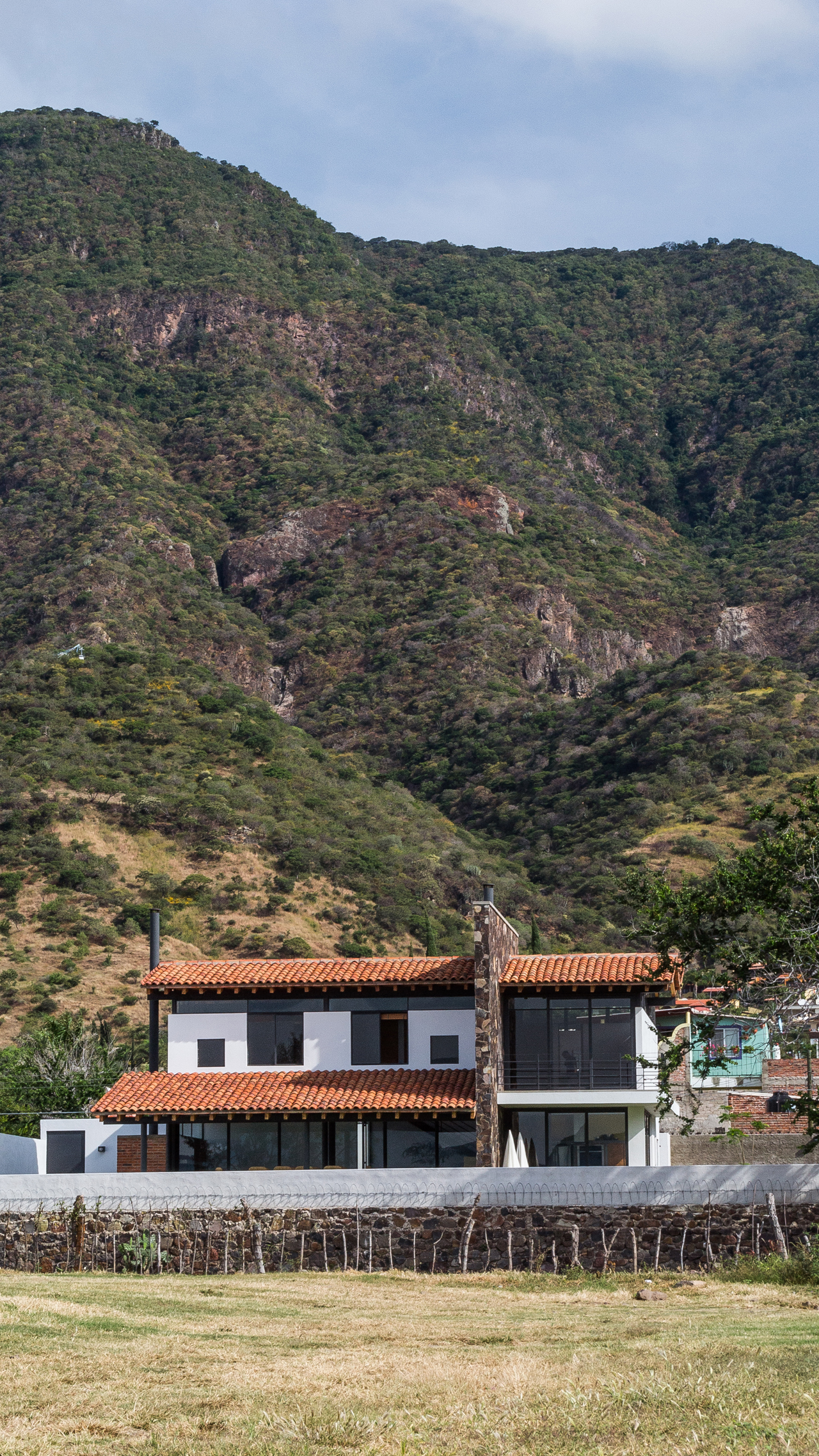 Idea 862058: Casa San Juan by C3 Arquitectos in San Juan Cosalá, Mexico ...