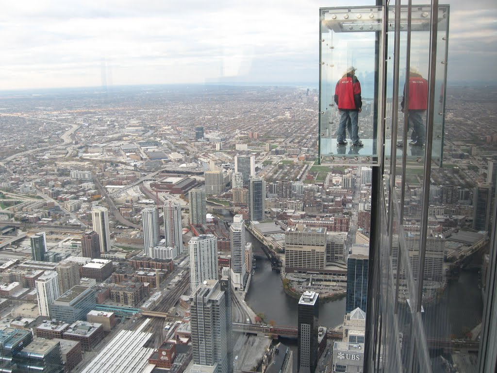 The Scariest Thing Ever Part Of The Sears Tower Glass Floor