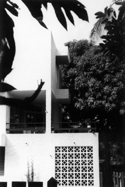 St James Court Apartments by Macdonald Architecture Technology