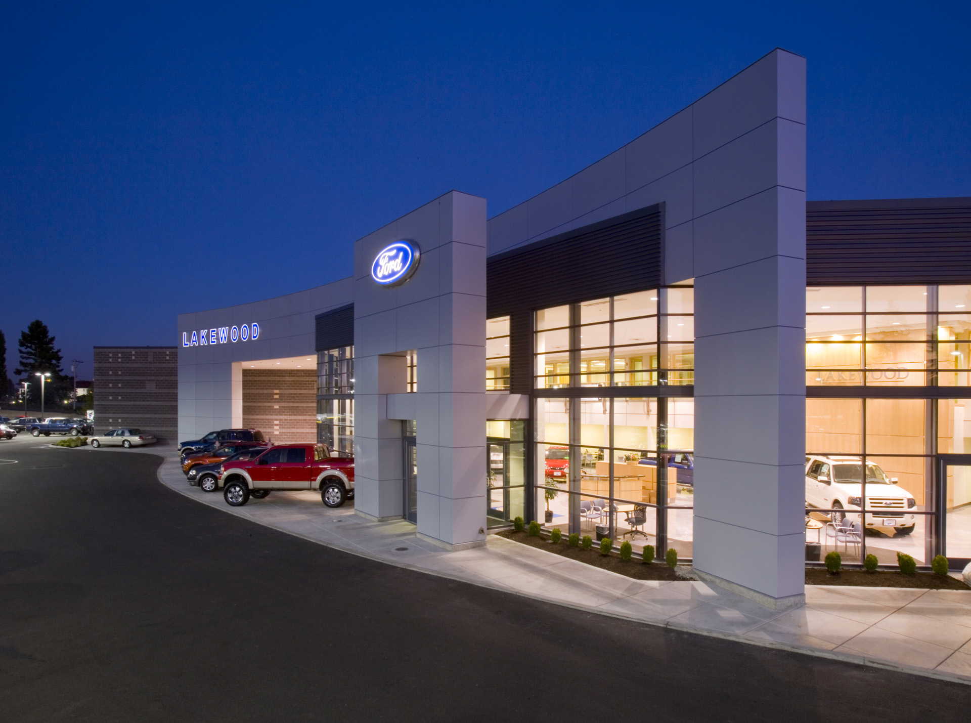 LAKEWOOD FORD by HELIX DESIGN GROUP - Architizer