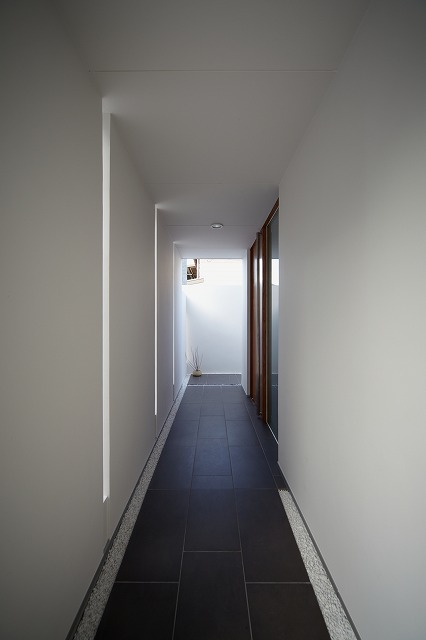 WHITE BOX by MITSUTOSHI OKAMOTO ARCHITECT OFFICE - Architizer