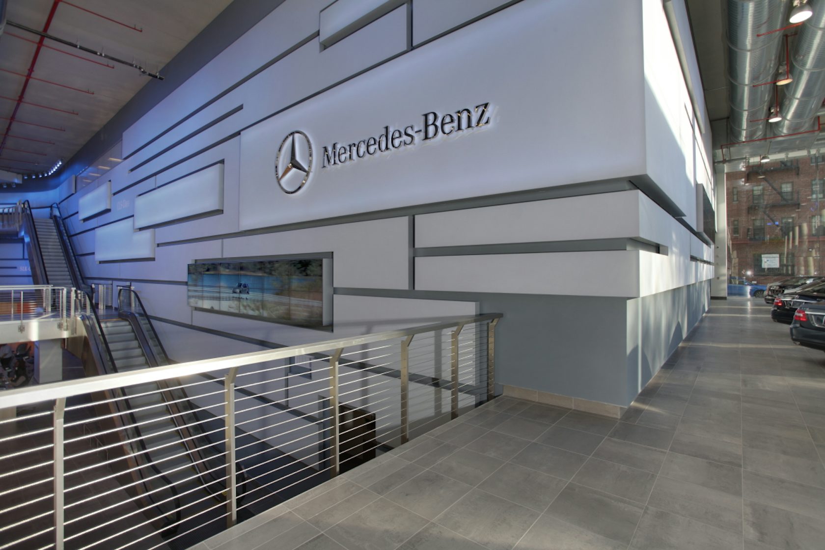 Mercedes-Benz Manhattan - Architizer