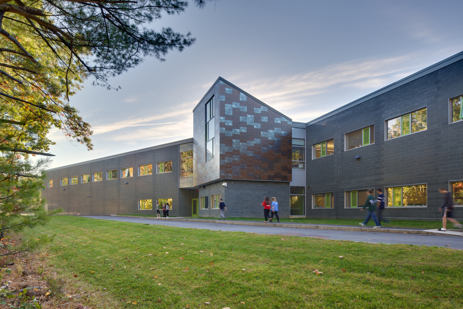 Idea 1015765 Tahanto Regional Middle/High School by HMFH Architects