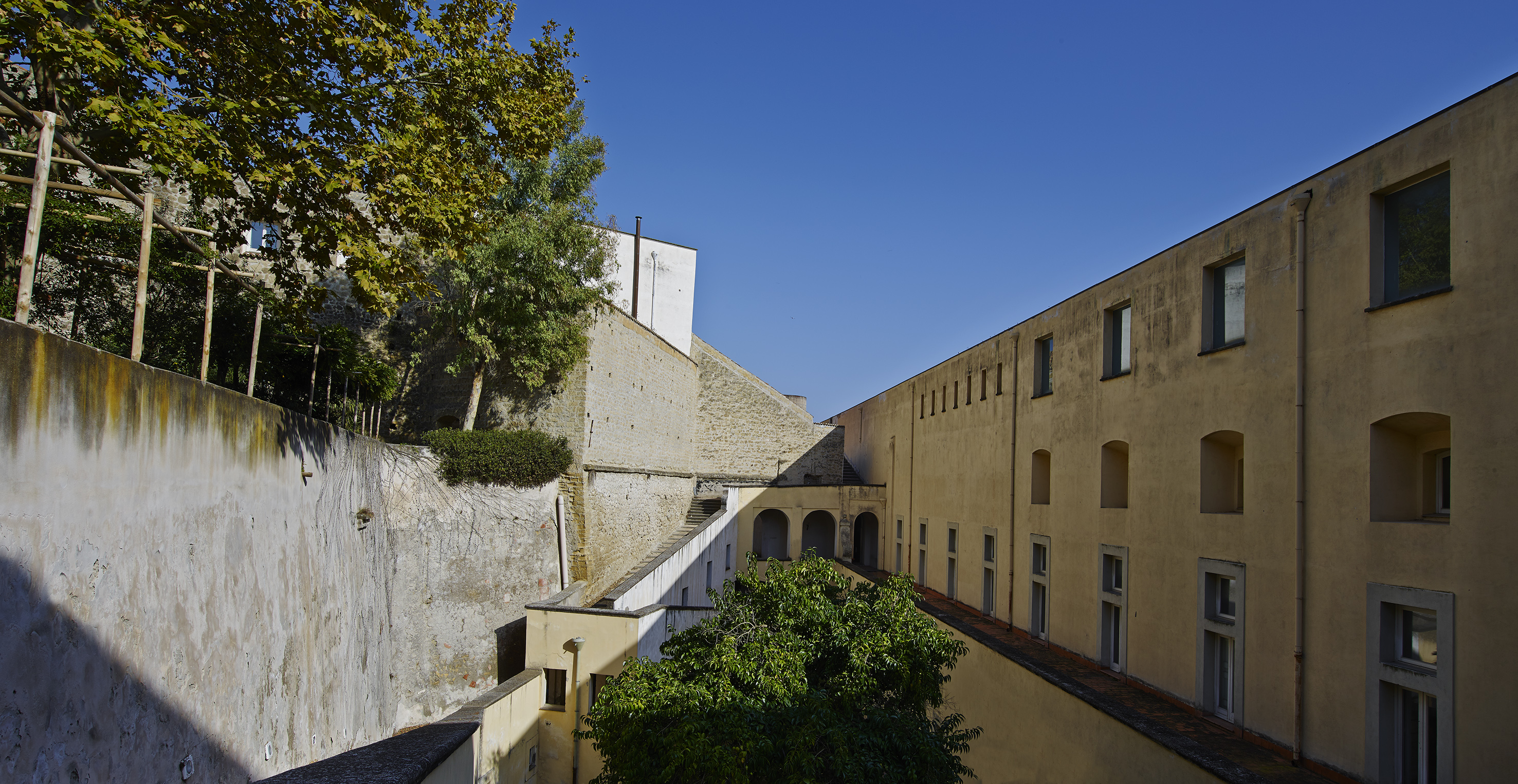 Suor Orsola Benincasa University, Naples (Italy) by Helvetic Interior