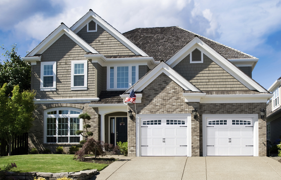 Raynor ShowCase - Steel Polystyrene Garage Doors 