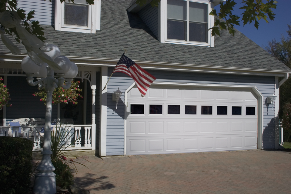 Raynor BuildMark - Steel Pan Garage Doors 