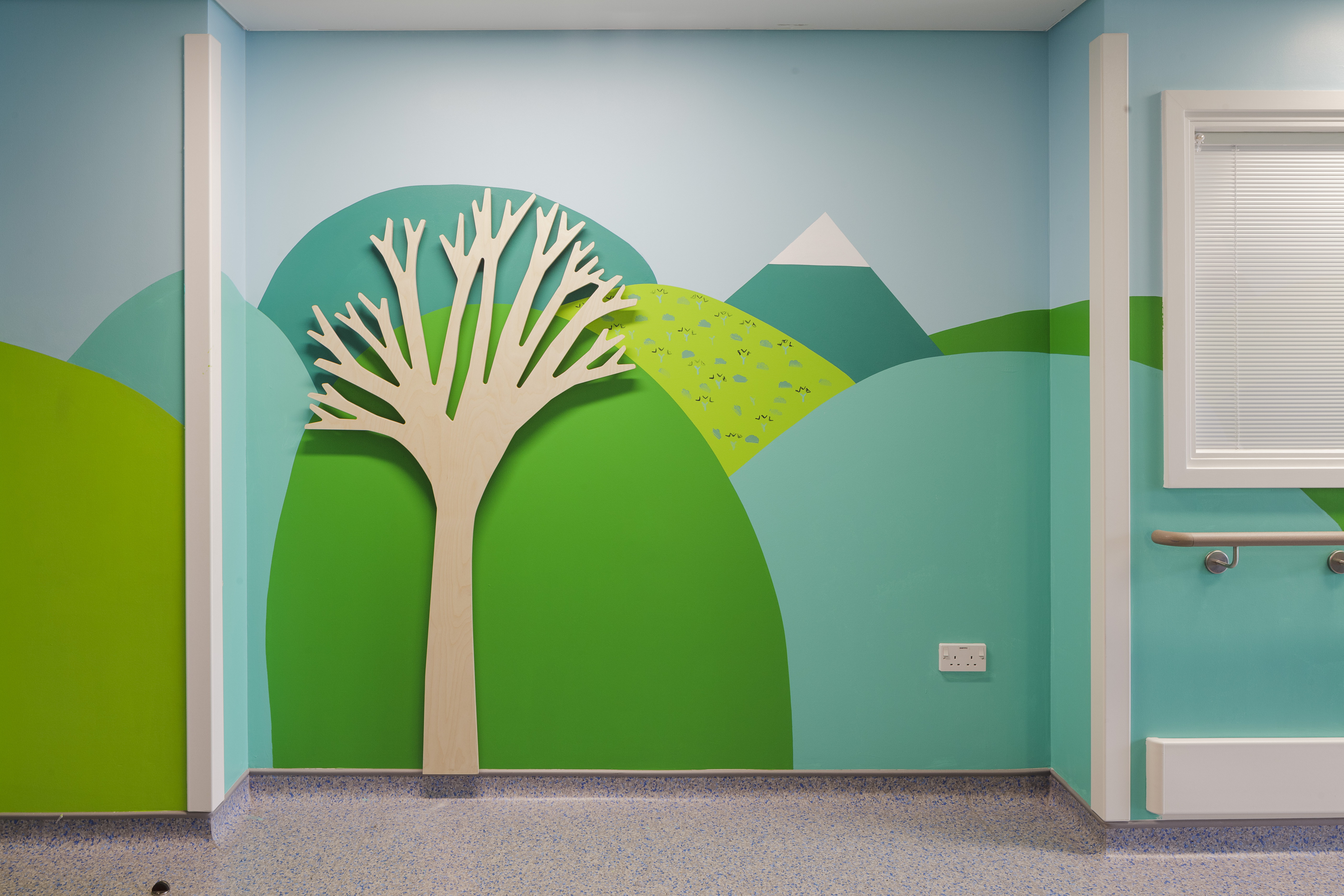 Дизайн стен в детском саду