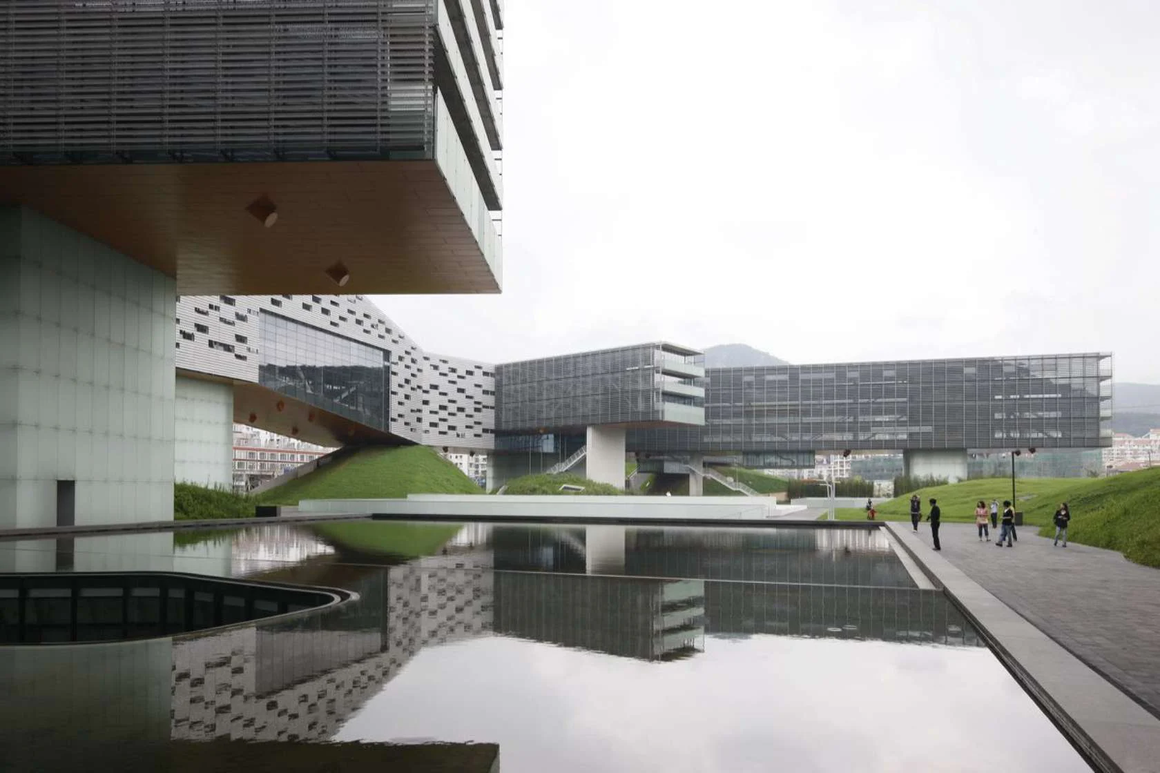 Examples Of Emphasis In Architecture