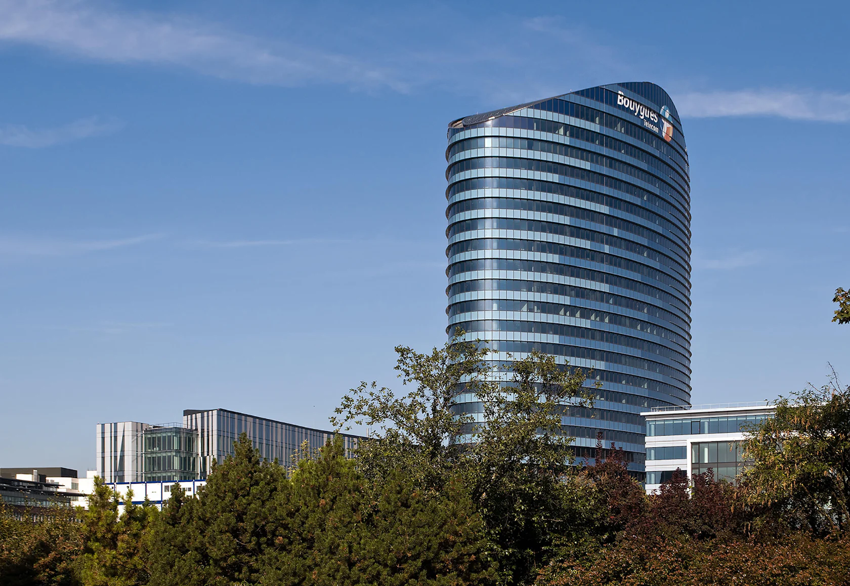 Bouygues TeleCom Headquarters by Arquitectonica - Architizer
