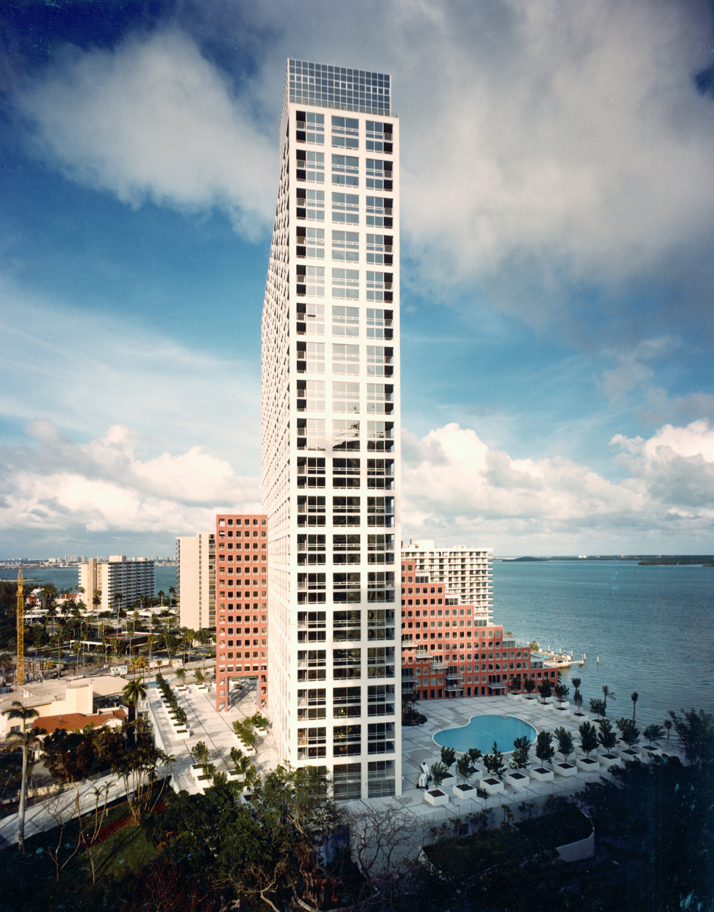 University of Miami Student Activities Center by Arquitectonica