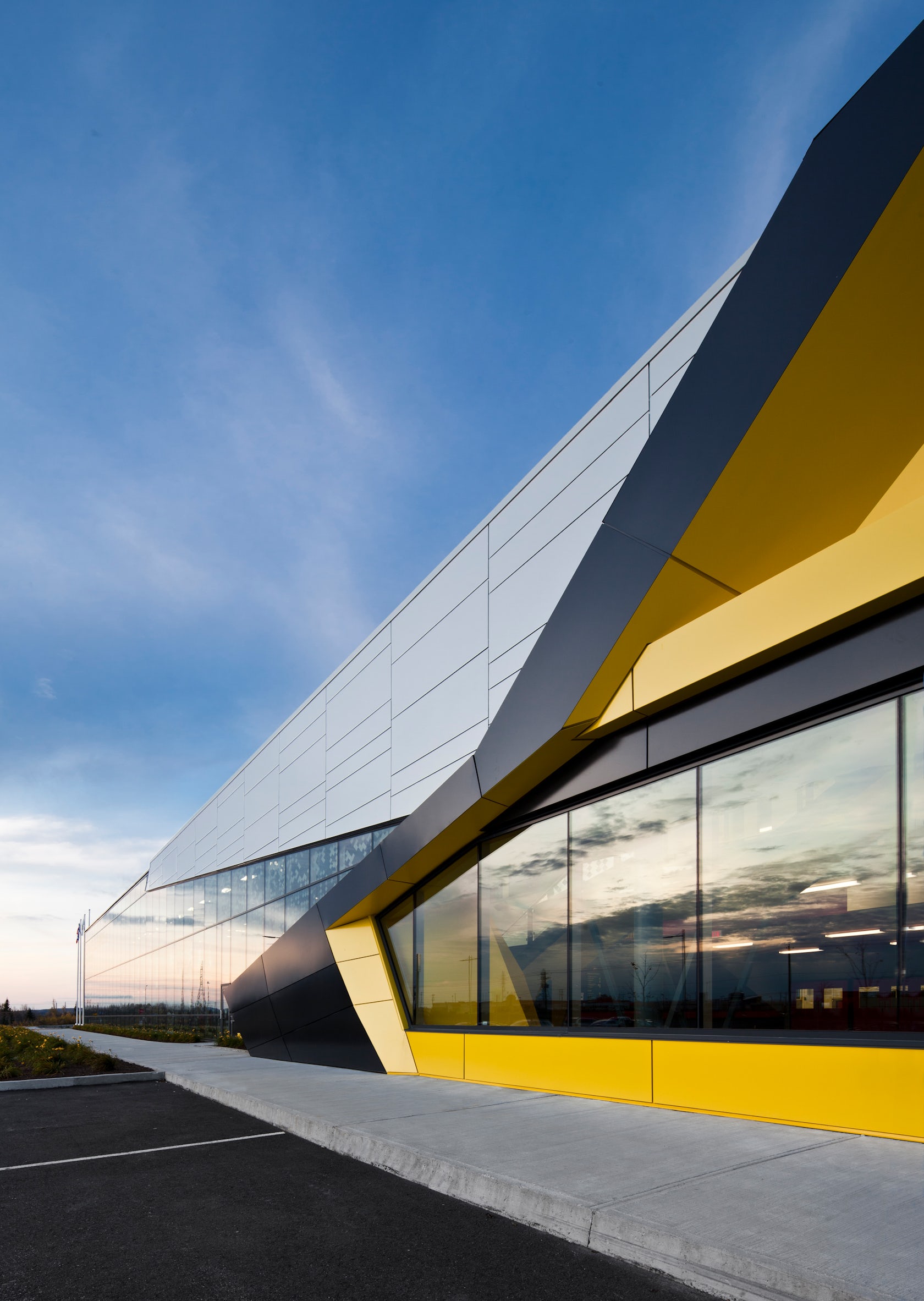 © Stephane Groleau Architectural Photographer