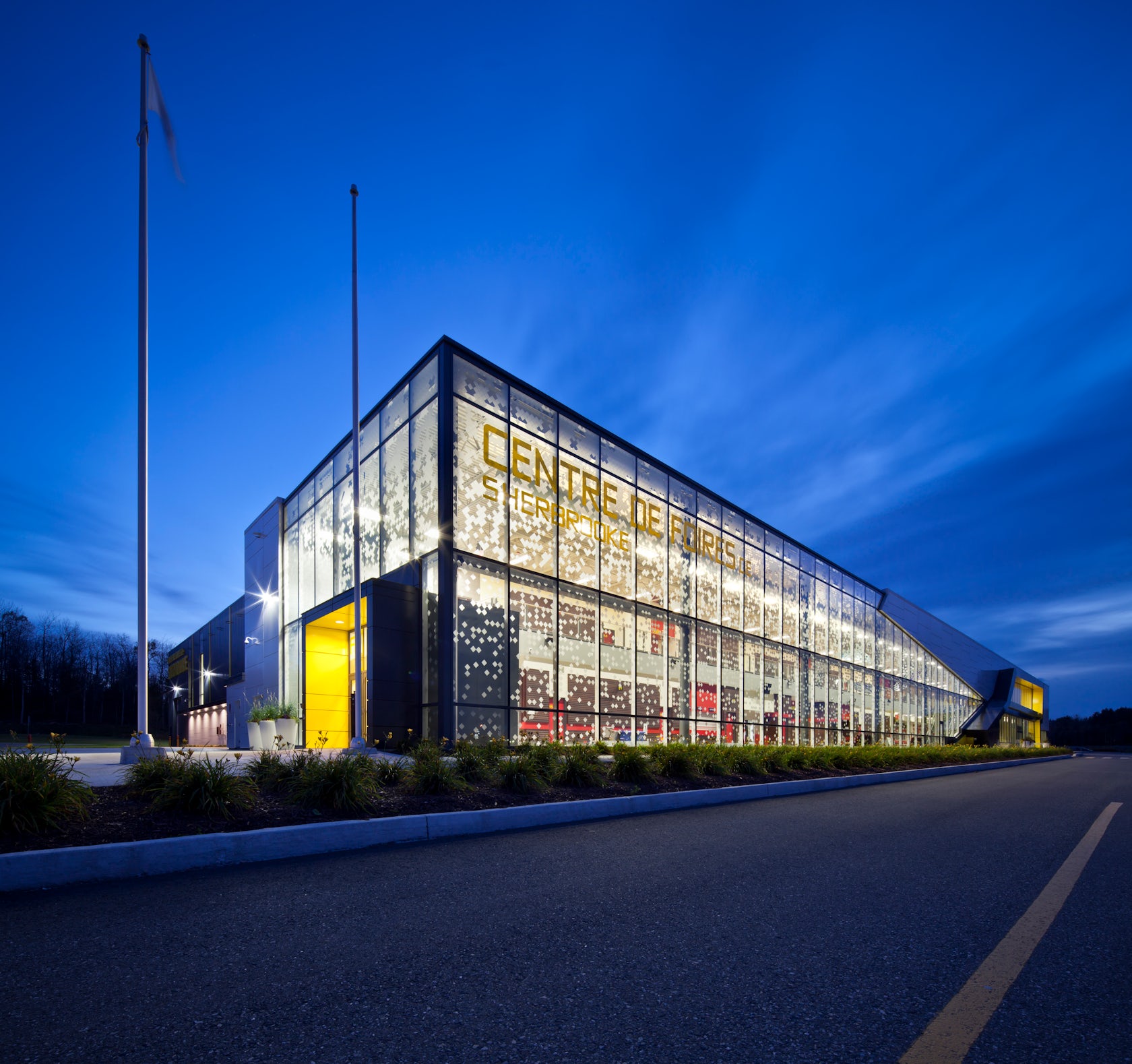 © Stephane Groleau Architectural Photographer