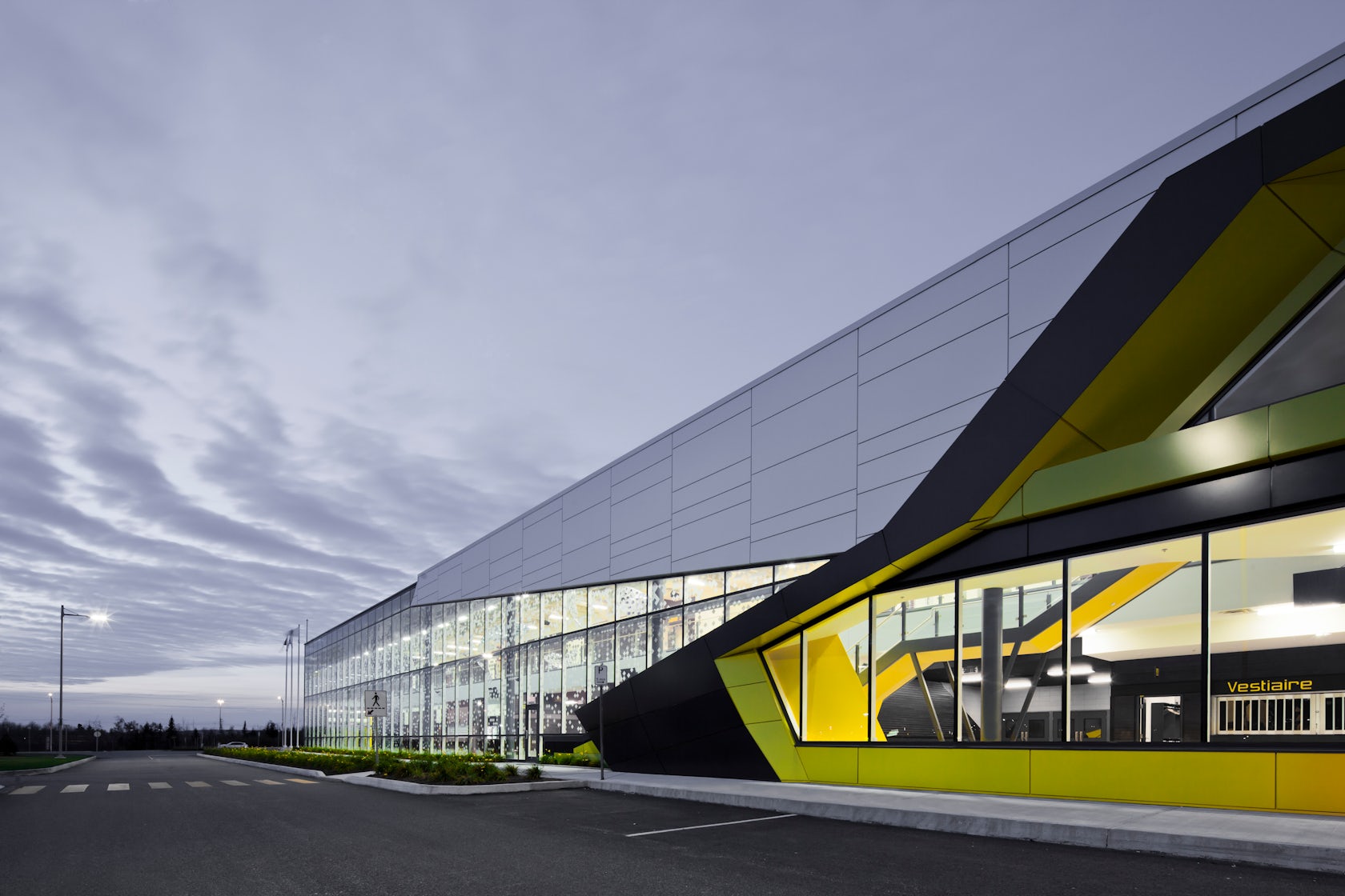© Stephane Groleau Architectural Photographer
