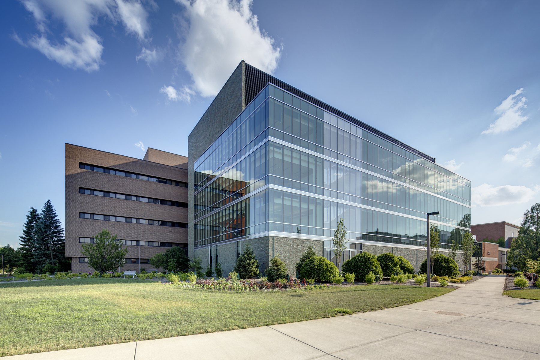 Electrical And Computer Engineering Building, University Of Illinois At ...