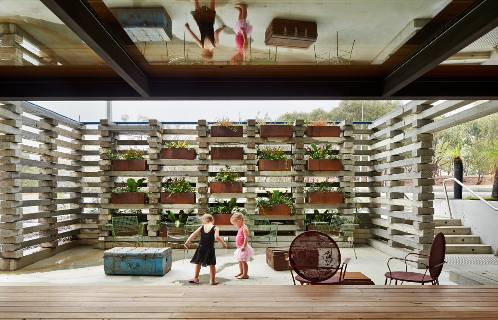 © MARCH STUDIO AUSTRALIA