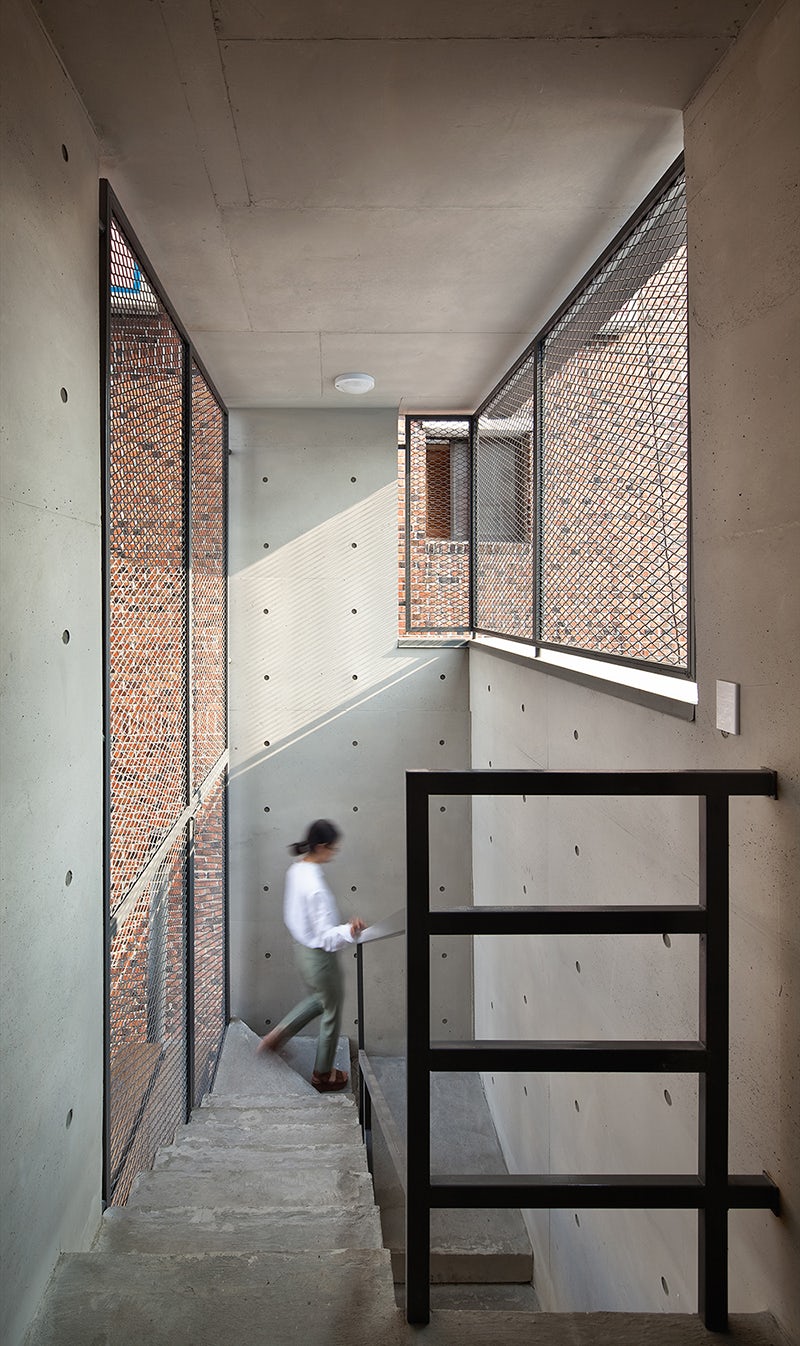 © JMY architects