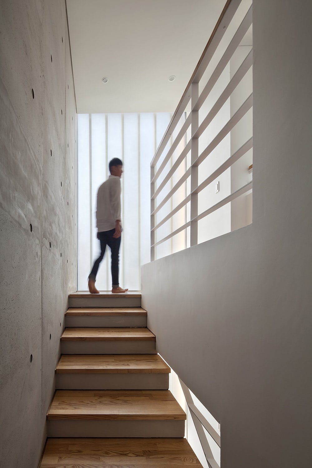 © JMY architects