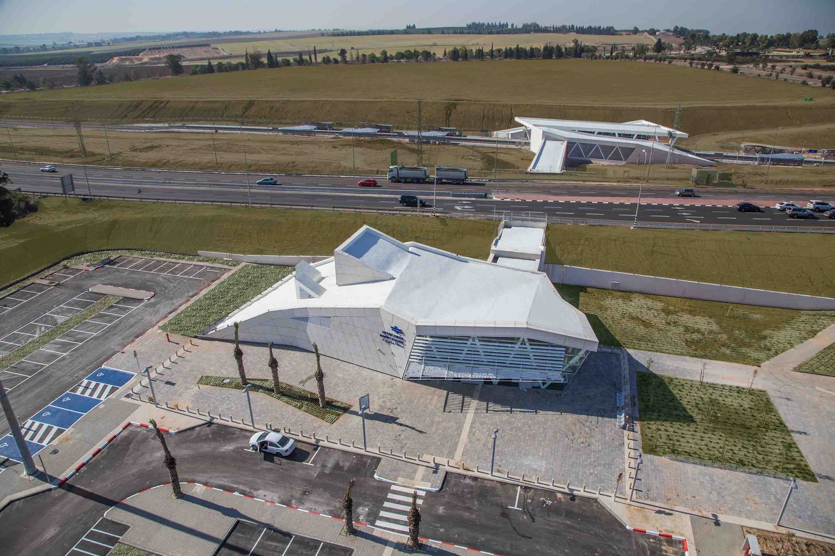 © AMIR MANN/AMI SHINAR ARCHITECTS & PLANNERS LTD.