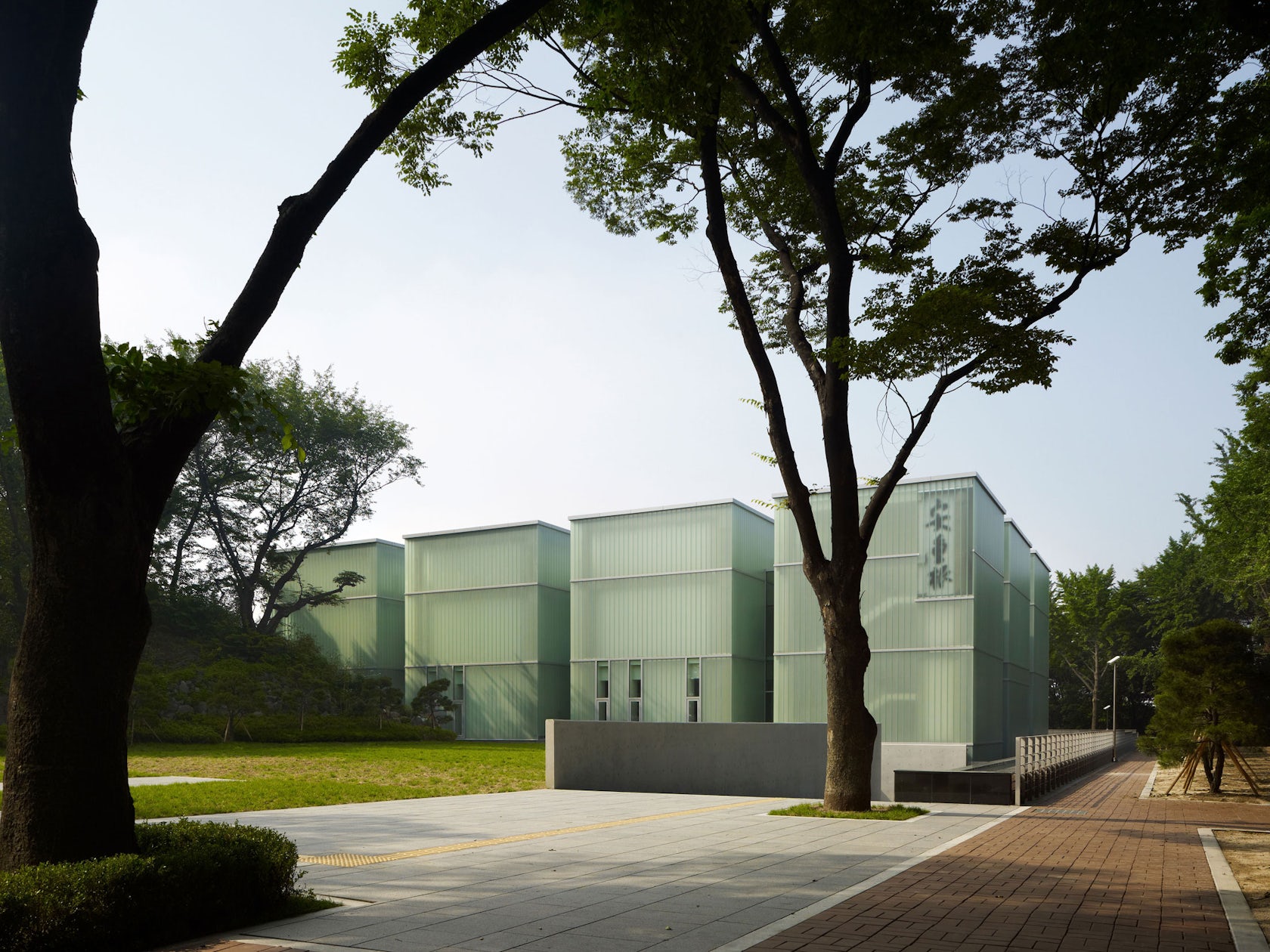 © D.LIM Architects