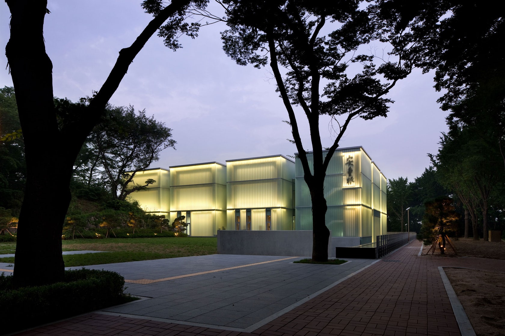 © D.LIM Architects