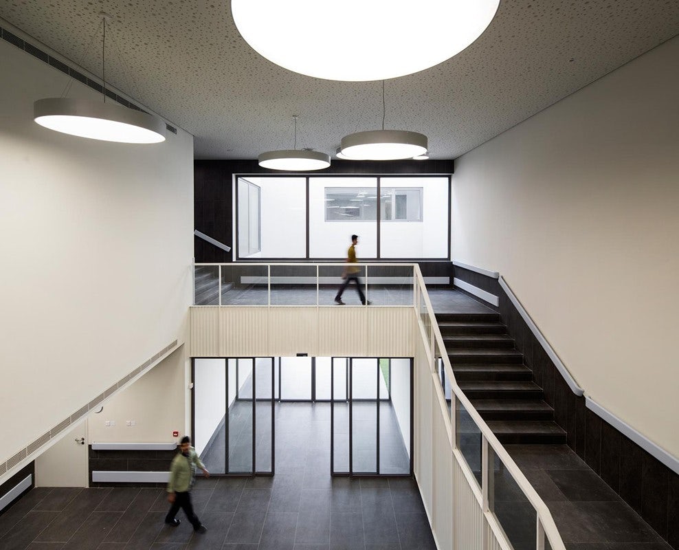 © AGi architects