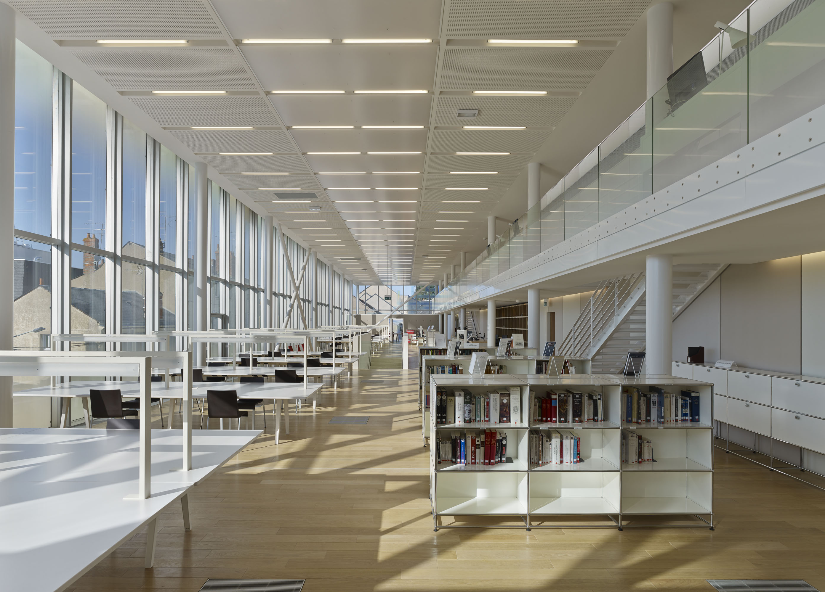 © D. Boy de la Tour