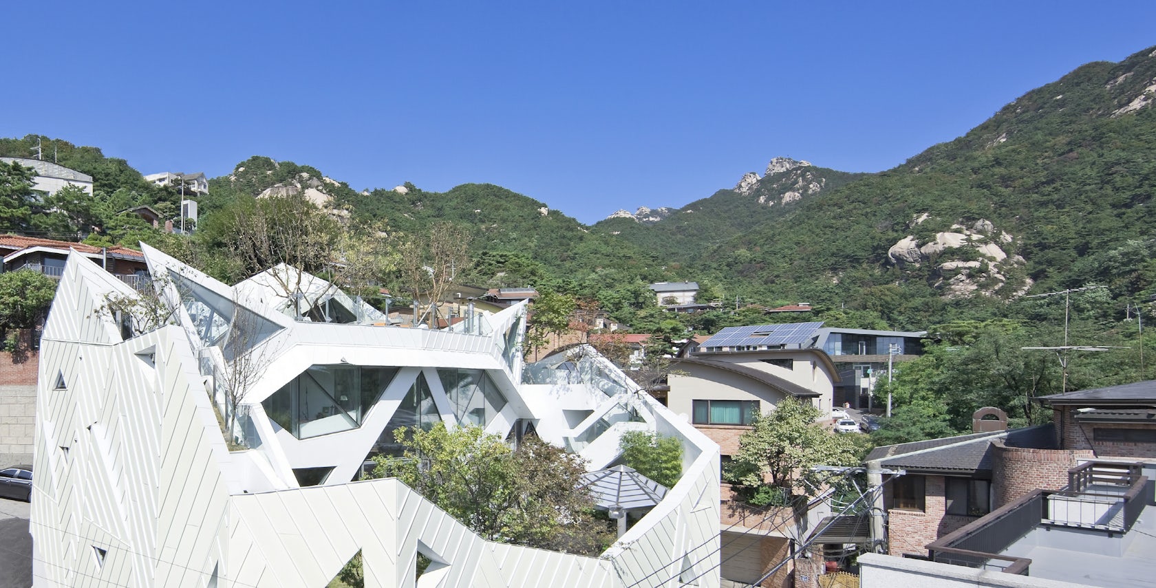 © IROJE KHM Architects
