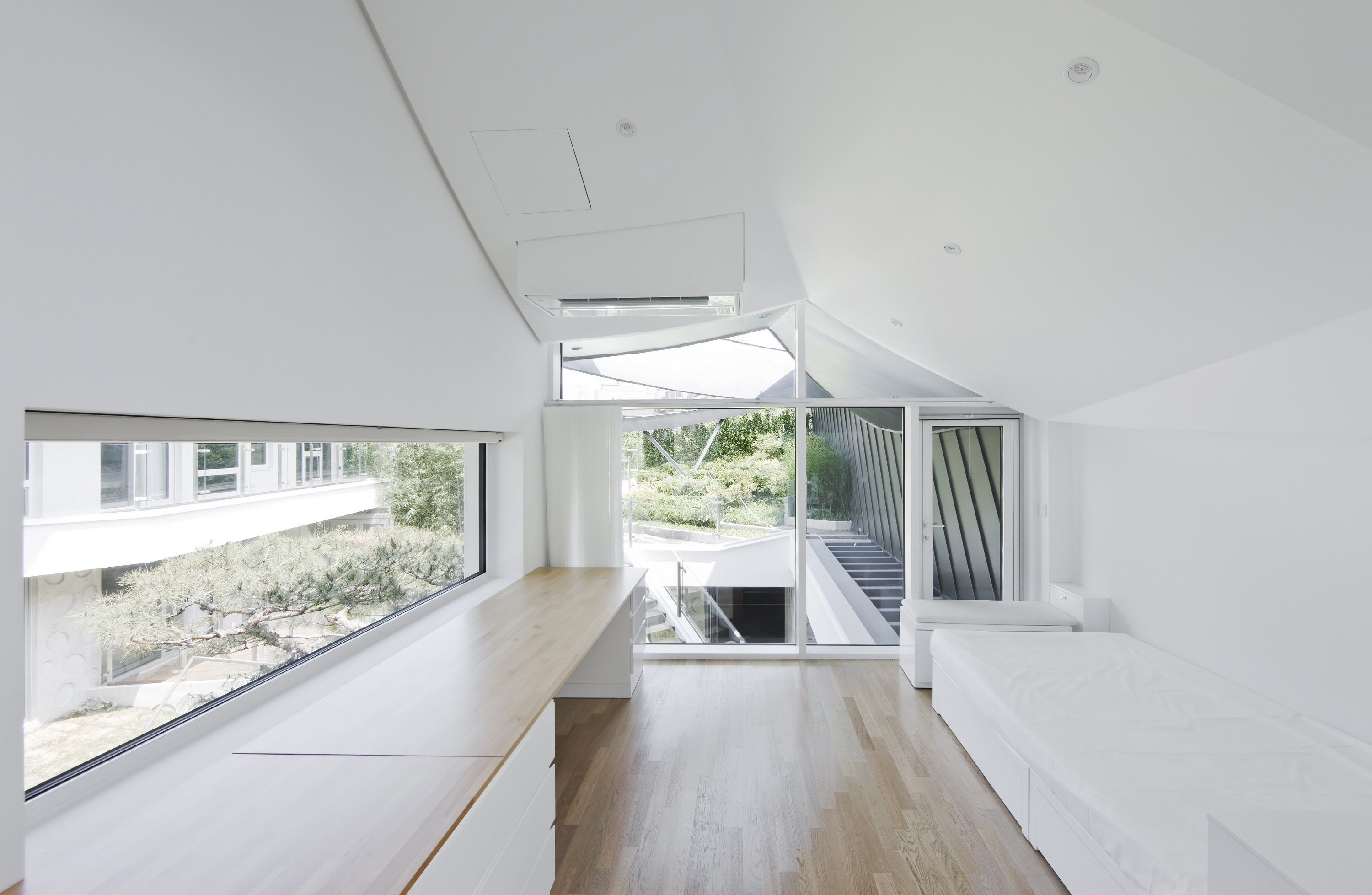 © IROJE KHM Architects