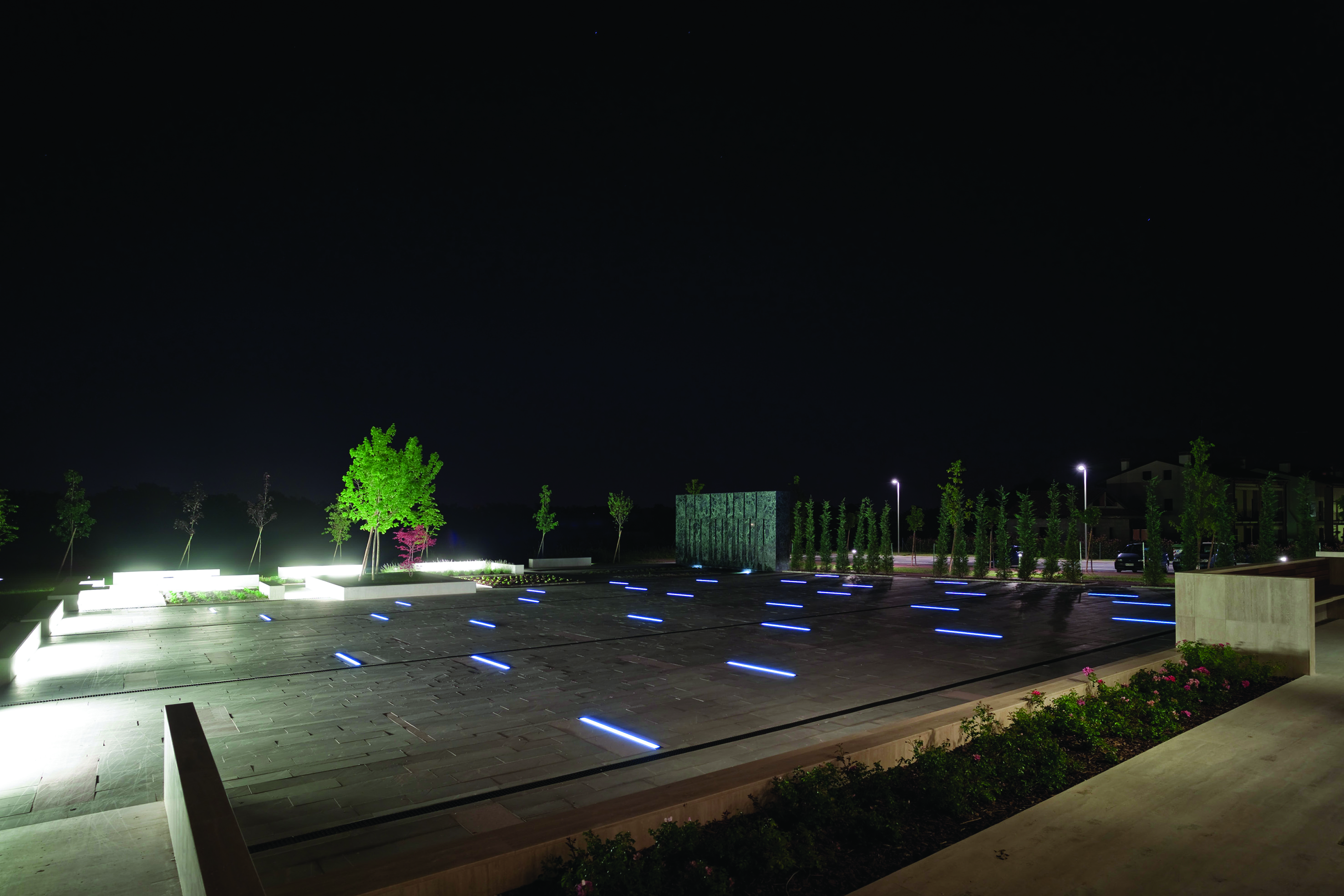 Public place: Piazza Municipio by MICROSCAPE architecture urban design ...
