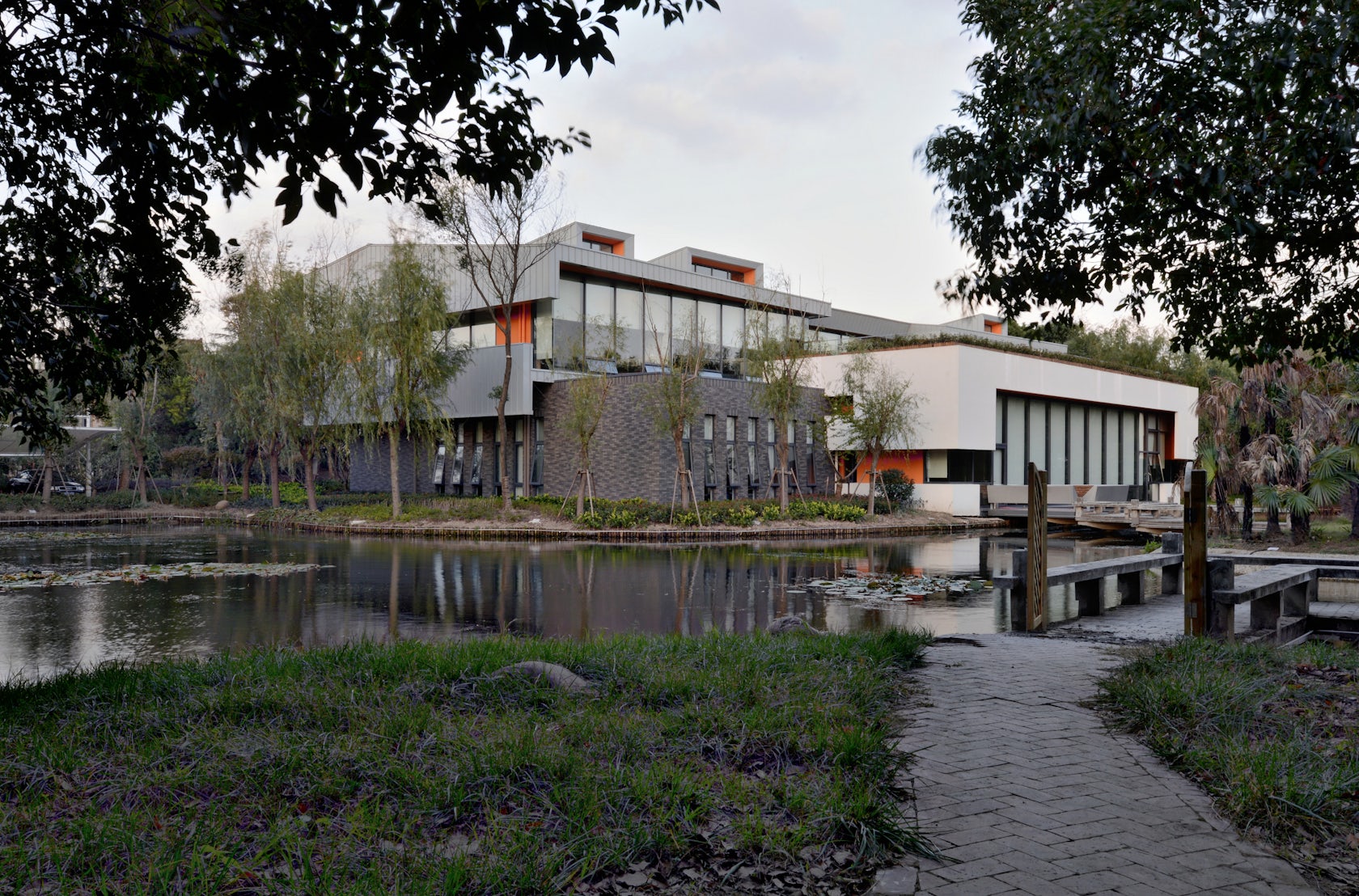 © Pro-Form Architects Limited