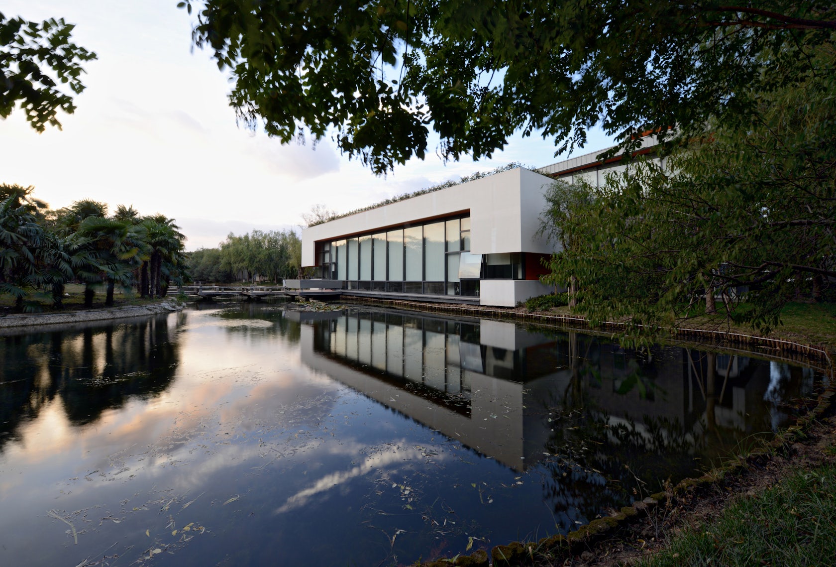 © Pro-Form Architects Limited