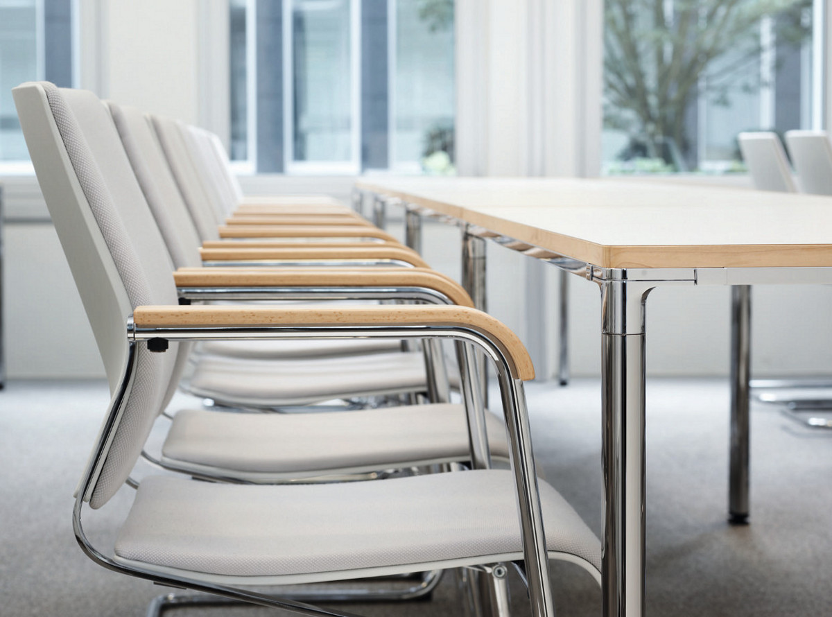 240 Sito cantilever chair