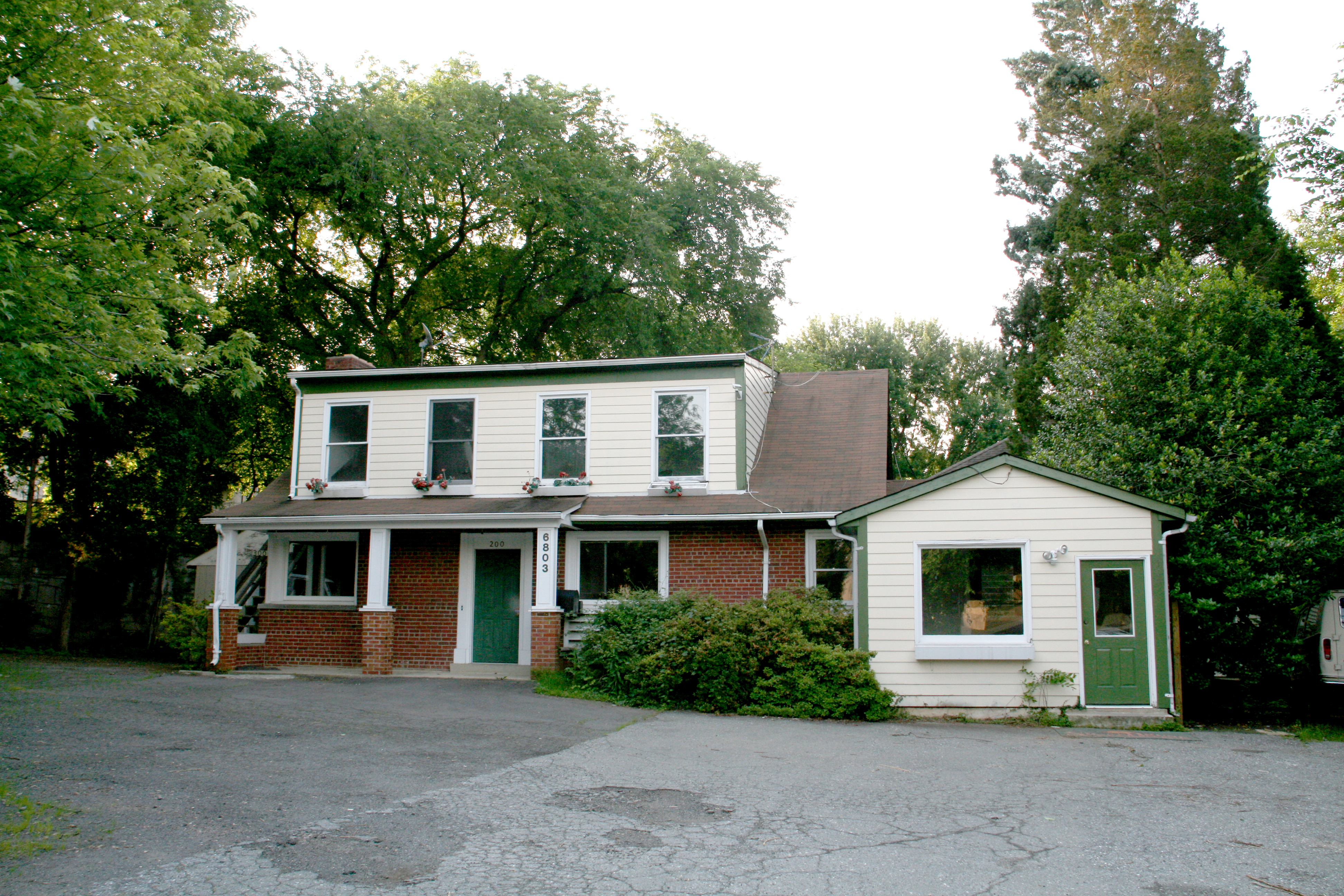 LaserShip II Whittier Ave. by Architectural Design Studio Architizer