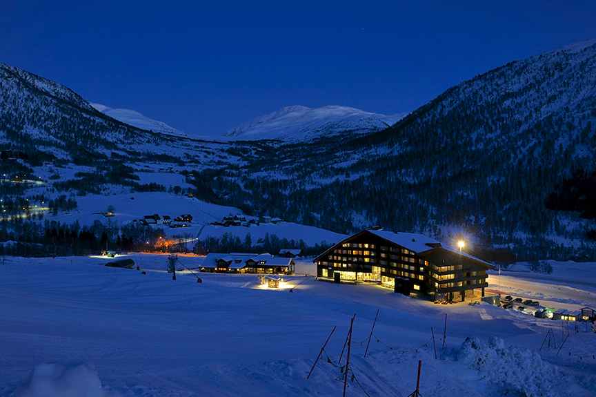 myrkdalen-hotel-by-jarmund-vigsn-s-architects-architizer