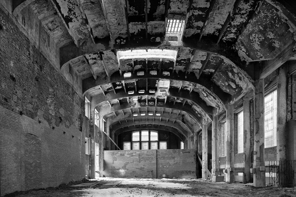 дом мануфактуры симферополь. ряды солдатенкова даниловская мануфактура. мейсенская фарфоровая мануфактура здание. крымская мануфактура. дом природы фирменный магазин.