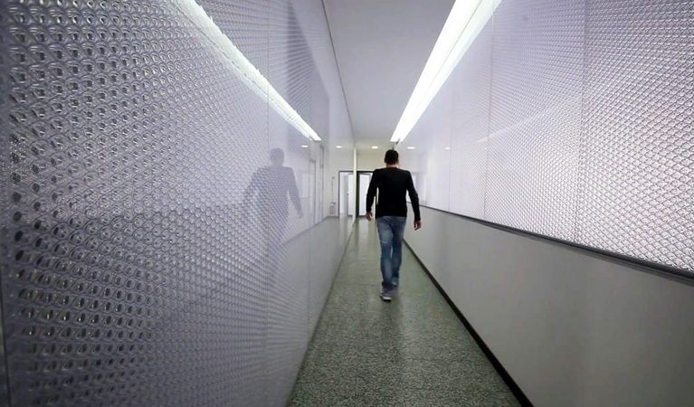 Panelite CLEARCONNECT System for Frameless Installations