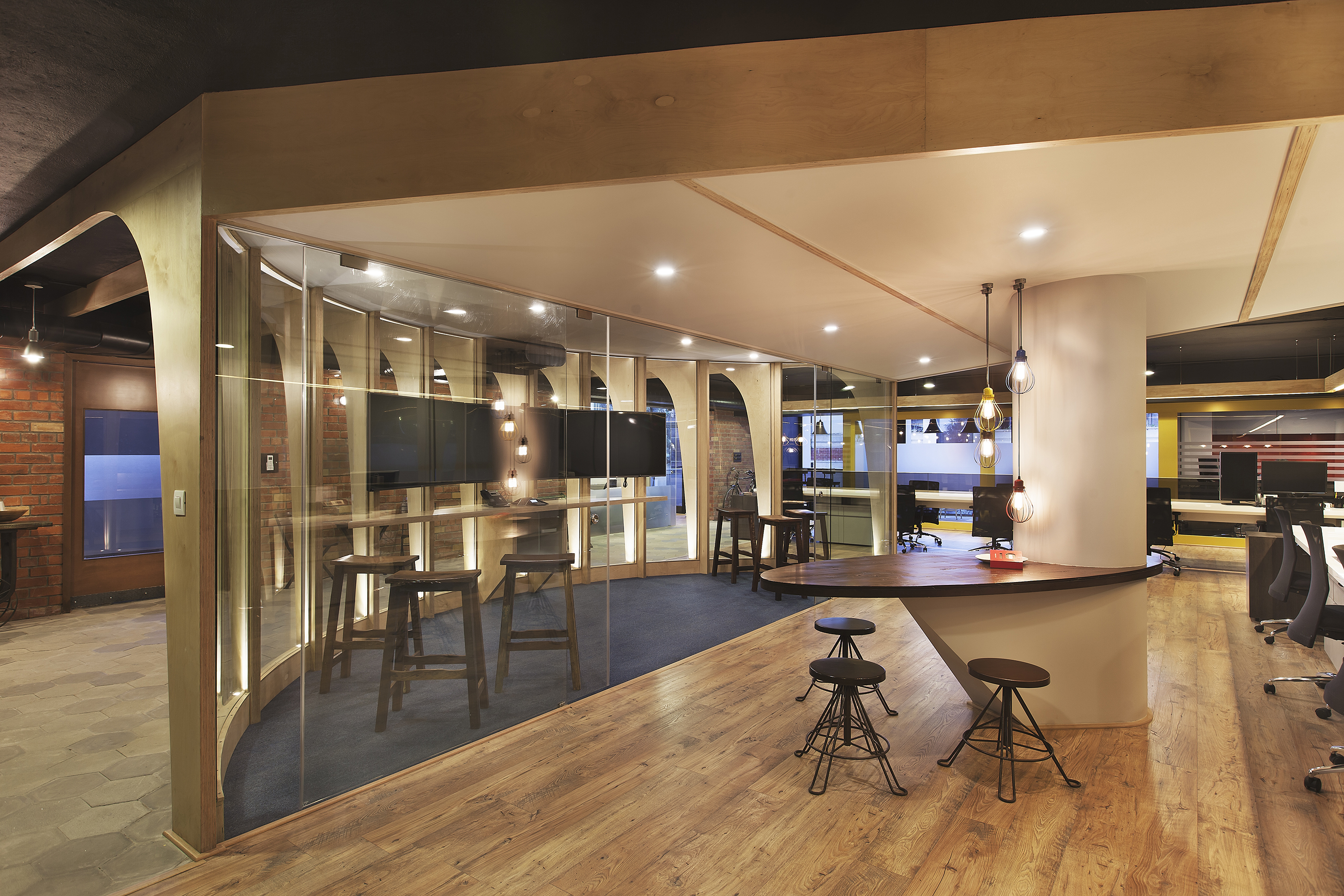 CV SOFTWARE DEVELOPMENT CENTER by 1LEAPINGFROG STUDIO - Architizer