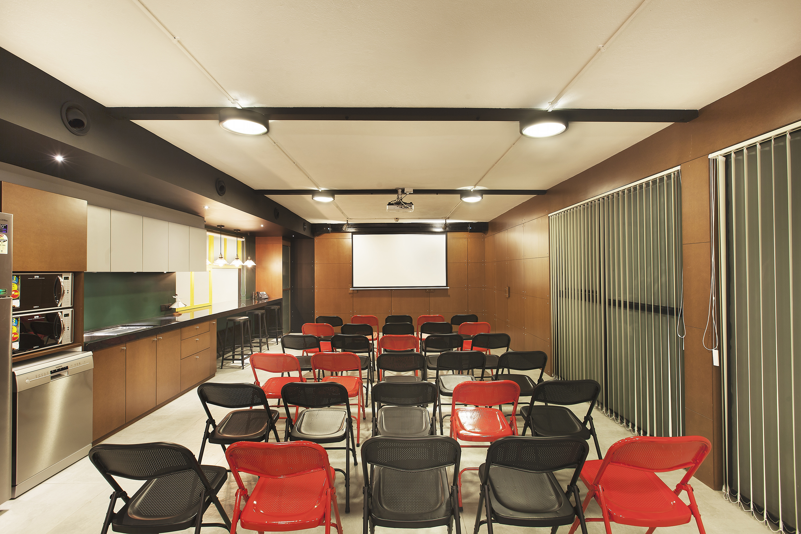 CV SOFTWARE DEVELOPMENT CENTER by 1LEAPINGFROG STUDIO - Architizer