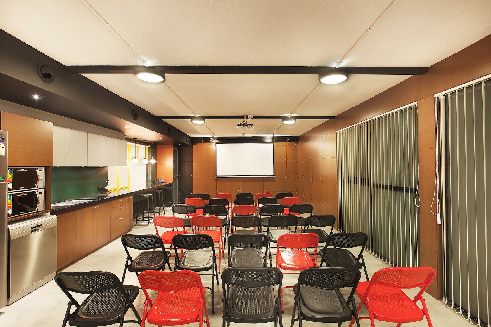 CV SOFTWARE DEVELOPMENT CENTER by 1LEAPINGFROG STUDIO - Architizer